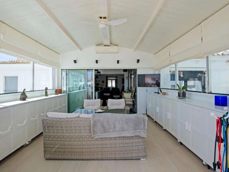 Penthouse for Sale in Puerto Banús, Malaga 5