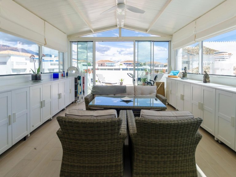 Penthouse for Sale in Puerto Banús, Malaga 6