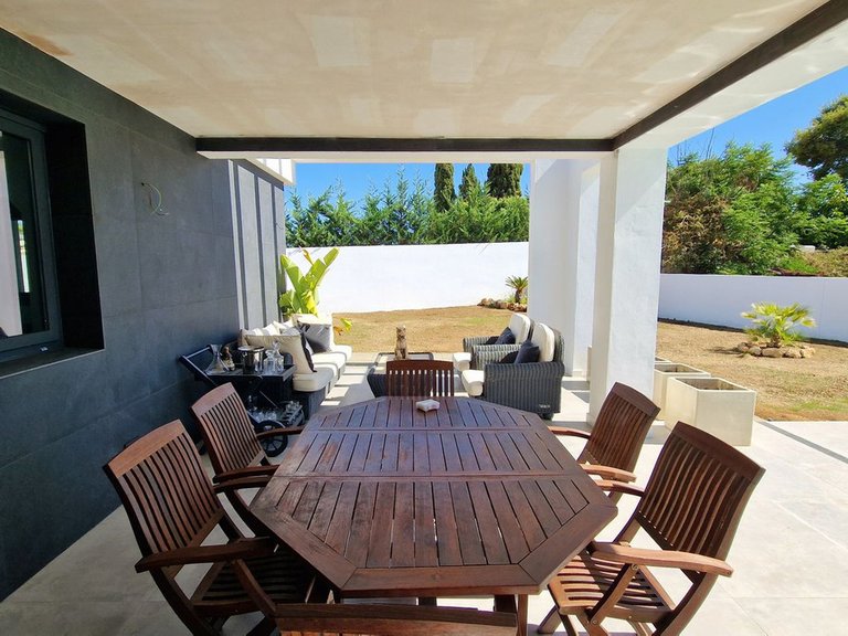 Villa for Sale in San Pedro De Alcántara, Malaga 21