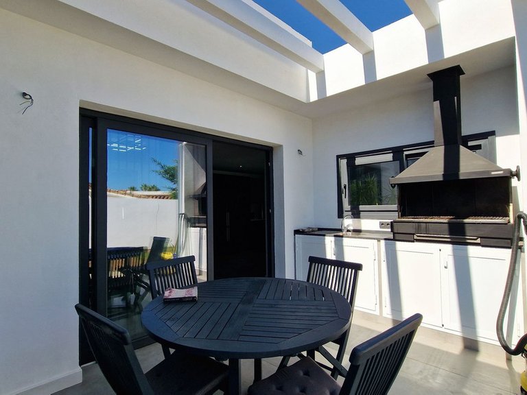 Villa for Sale in San Pedro De Alcántara, Malaga 22