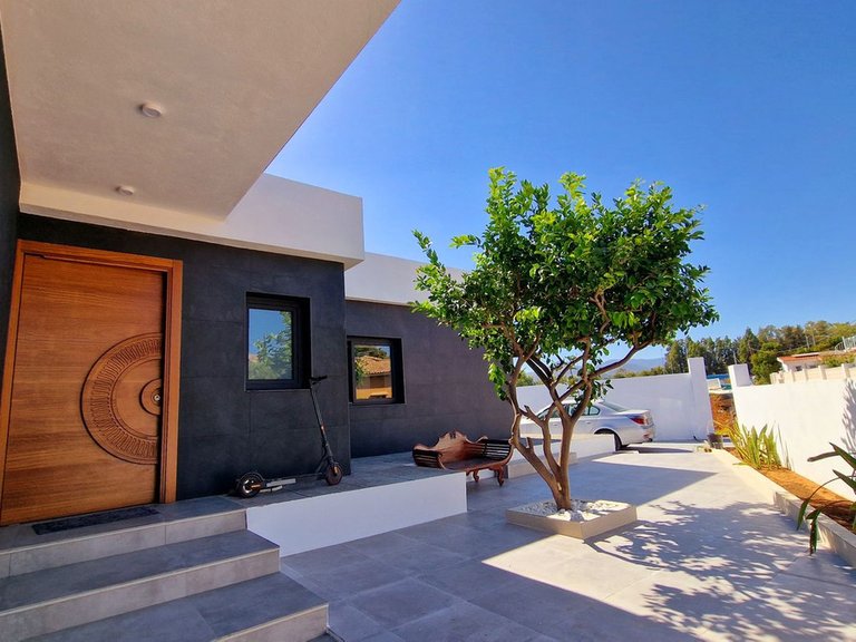 Villa for Sale in San Pedro De Alcántara, Malaga 8