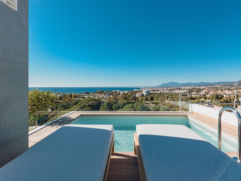 Villa for  in Marbella, Malaga 16
