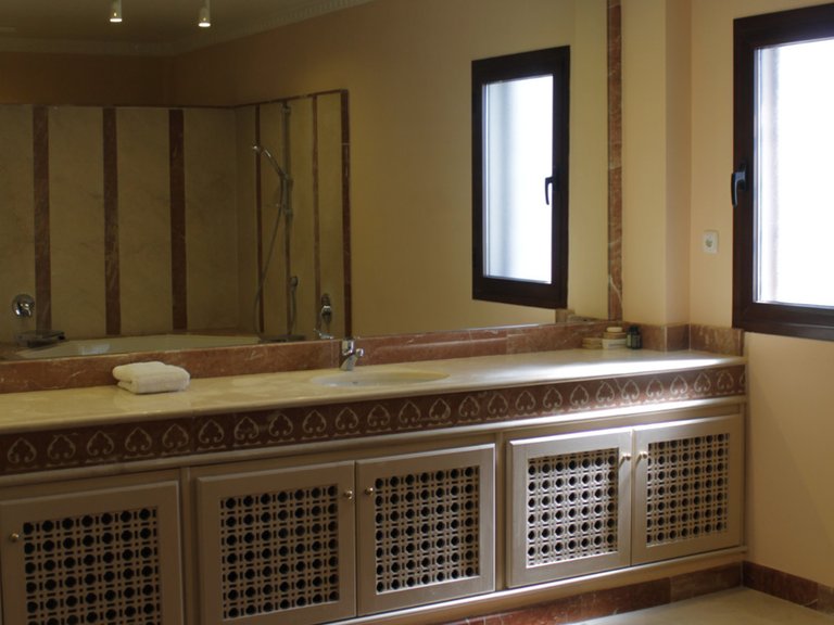 Villa for Sale in Alhaurín El Grande, Malaga 16