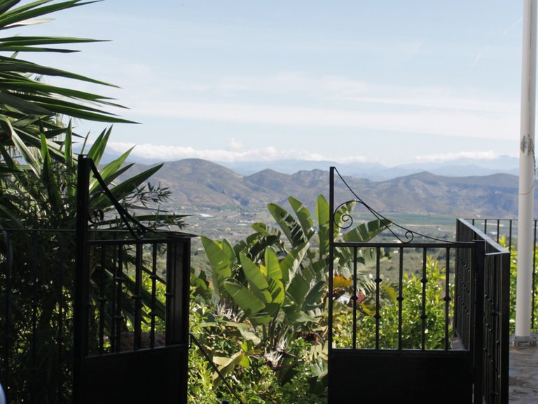 Villa for Sale in Alhaurín El Grande, Malaga 32