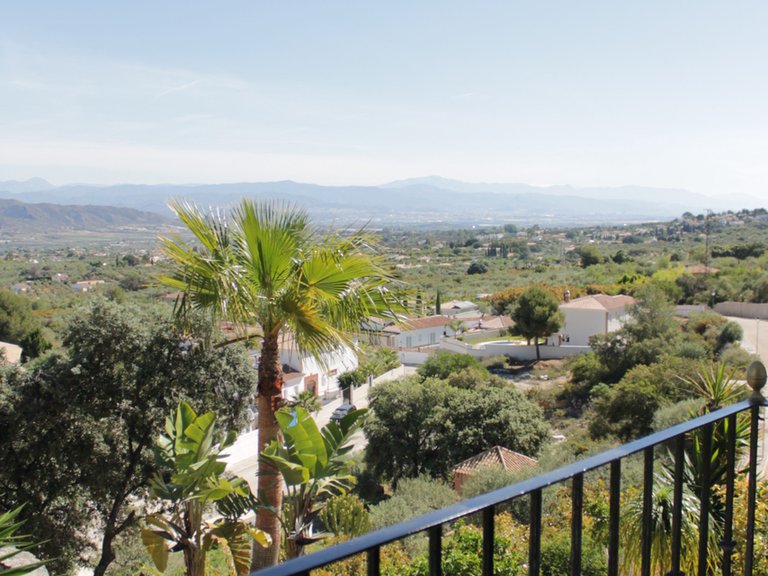 Villa for Sale in Alhaurín El Grande, Malaga 36