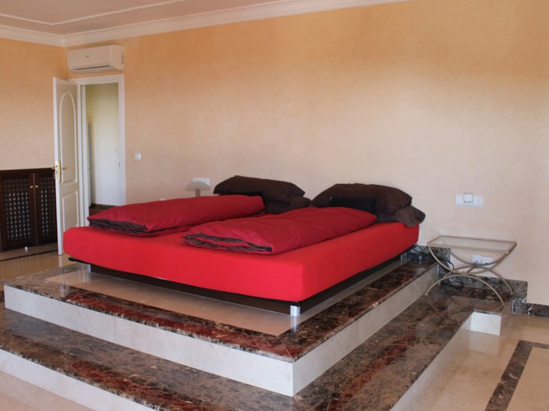 Villa for Sale in Alhaurín El Grande, Malaga 8