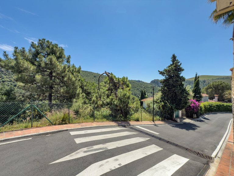 Plot for Sale in Benahavís, Malaga 1