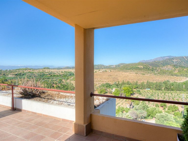 Apartment for Sale in Benahavís, Malaga 19