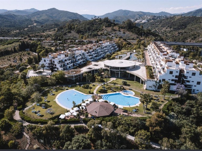 Apartment for Sale in Benahavís, Malaga 26