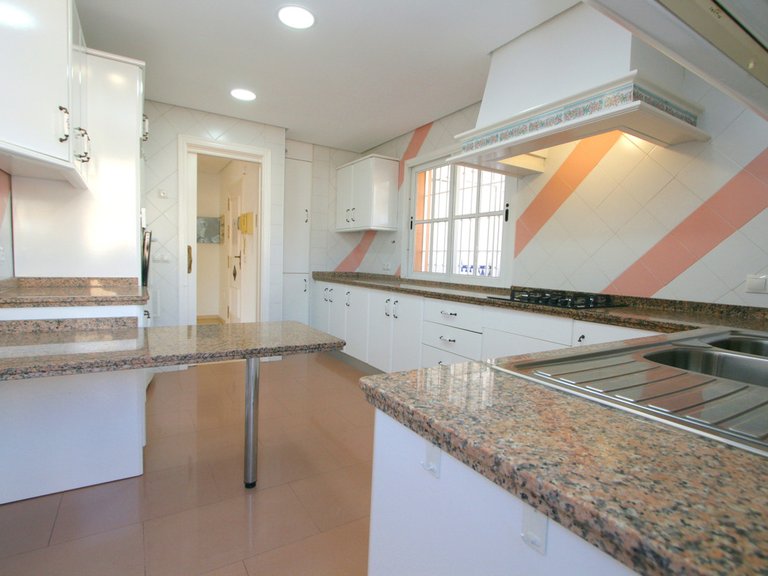Penthouse for Sale in Costa del Sol Fuengirola, Malaga 5