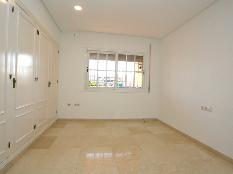 Penthouse for Sale in Costa del Sol Fuengirola, Malaga 9