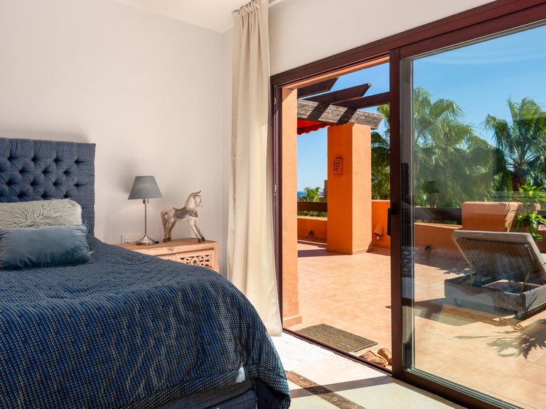 Apartment for Sale in Nueva Andalucía, Malaga 24