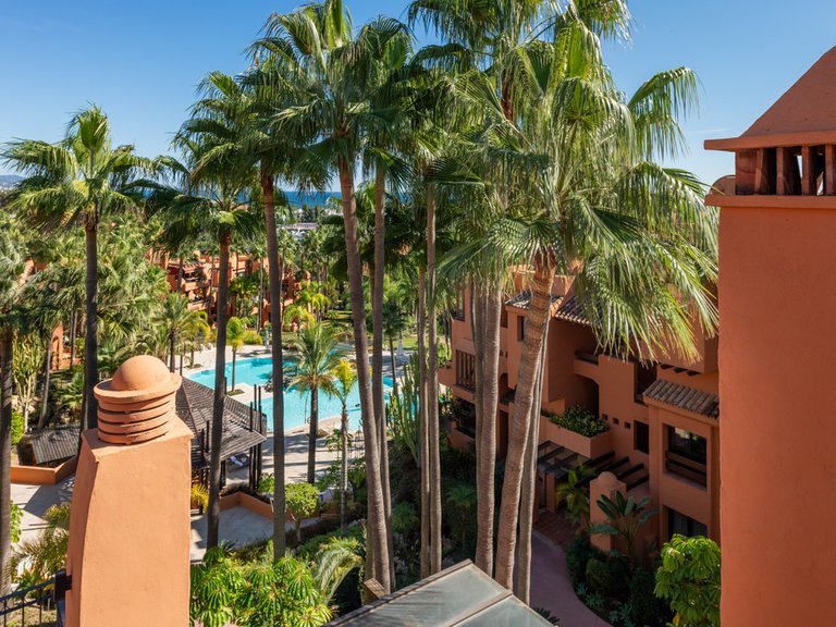 Apartment for Sale in Nueva Andalucía, Malaga 33