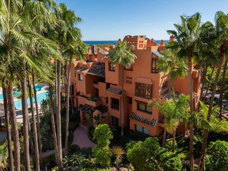 Apartment for Sale in Nueva Andalucía, Malaga 34