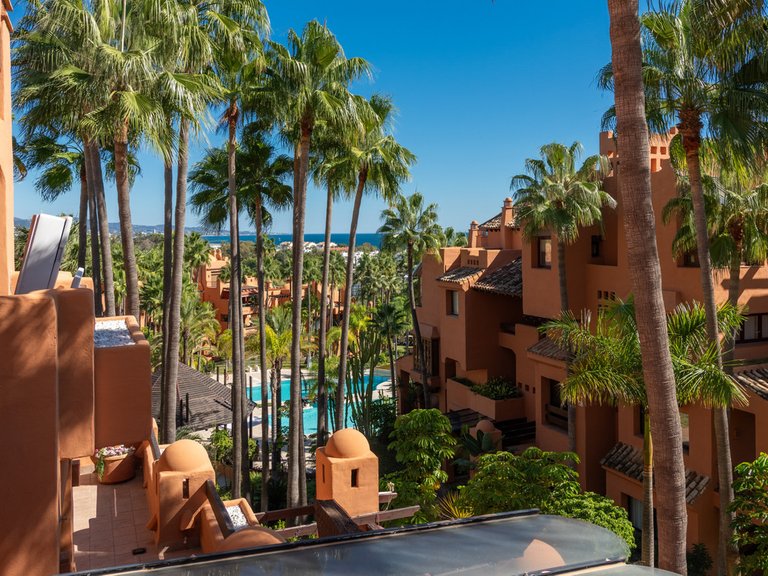 Apartment for Sale in Nueva Andalucía, Malaga 37