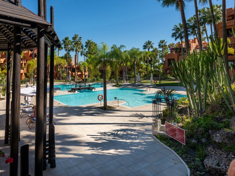 Apartment for Sale in Nueva Andalucía, Malaga 38