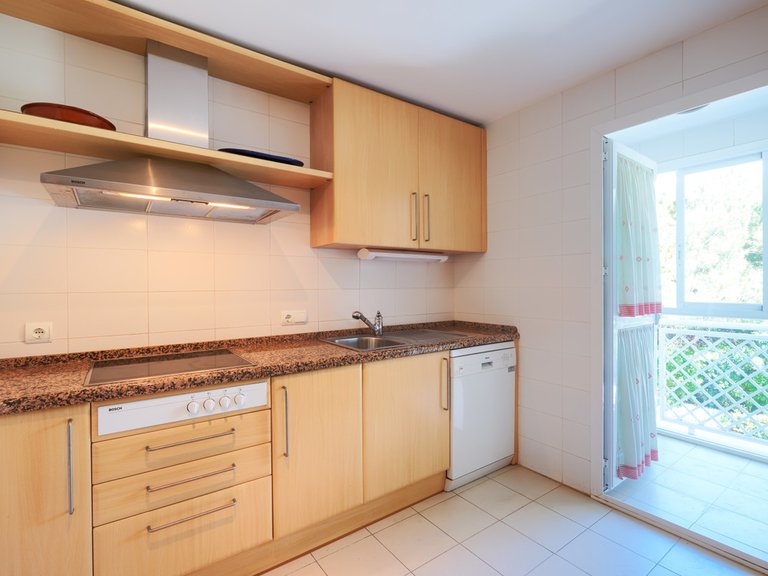 Apartment for Sale in Cabopino, Malaga 10