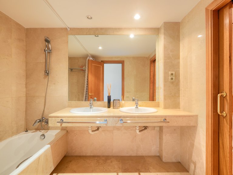 Apartment for Sale in Cabopino, Malaga 15