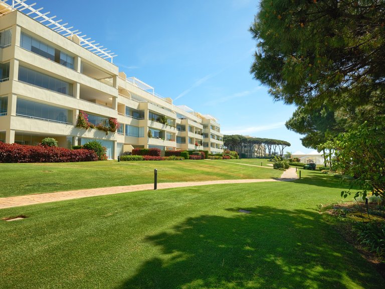 Apartment for Sale in Cabopino, Malaga 25