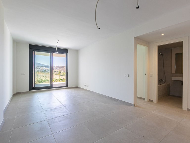 Apartment for Sale in Costa del Sol, Calanova Golf, Malaga 10