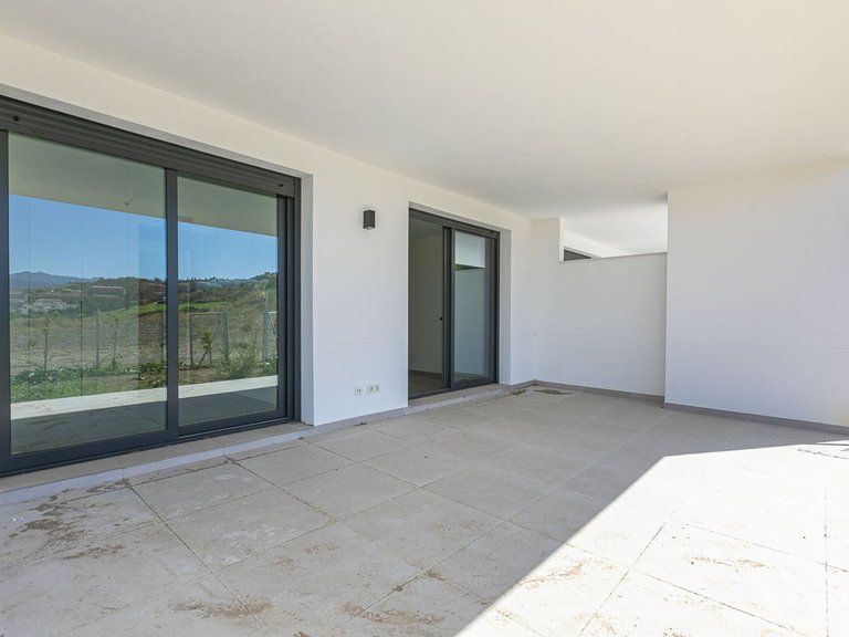 Apartment for Sale in Costa del Sol, Calanova Golf, Malaga 11