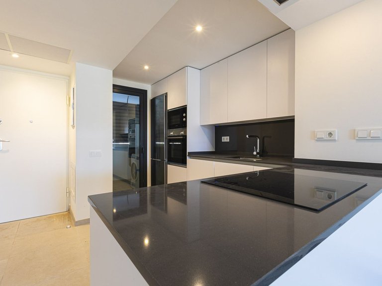 Apartment for Sale in Costa del Sol, Calanova Golf, Malaga 9