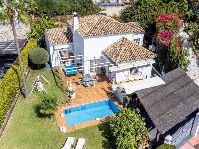 Villa for Sale in Istán, Malaga 35