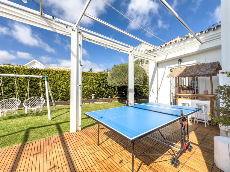 Villa for Sale in Istán, Malaga 38