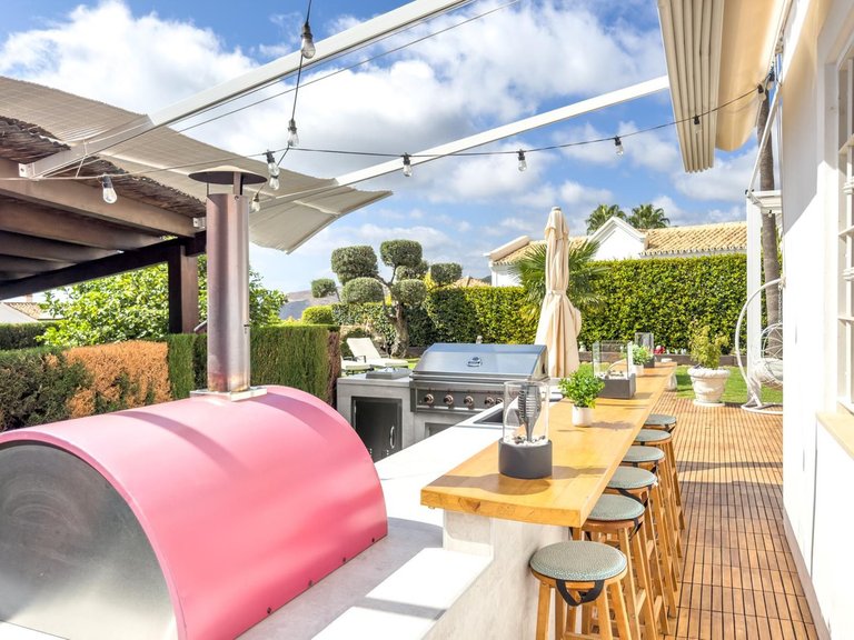 Villa for Sale in Istán, Malaga 5