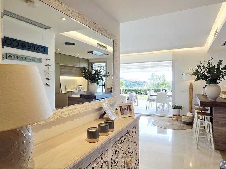 Apartment for Sale in Benahavís, Malaga 12
