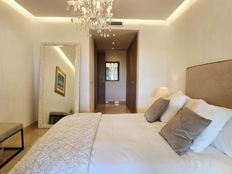 Apartment for Sale in Benahavís, Malaga 18