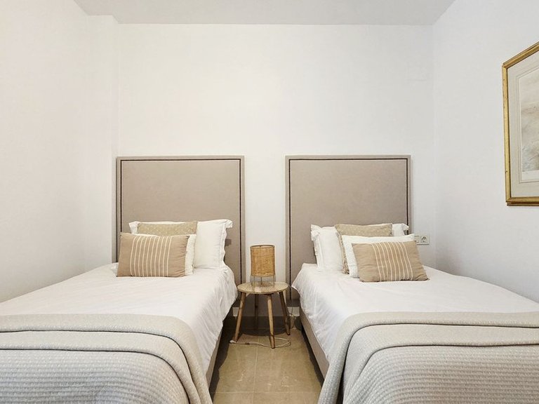 Apartment for Sale in Benahavís, Malaga 19