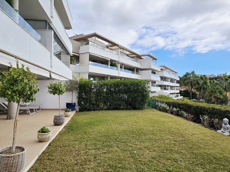 Apartment for Sale in Benahavís, Malaga 8