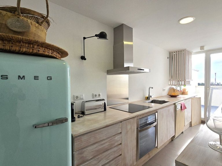 Apartment for Sale in Nueva Andalucía, Malaga 10