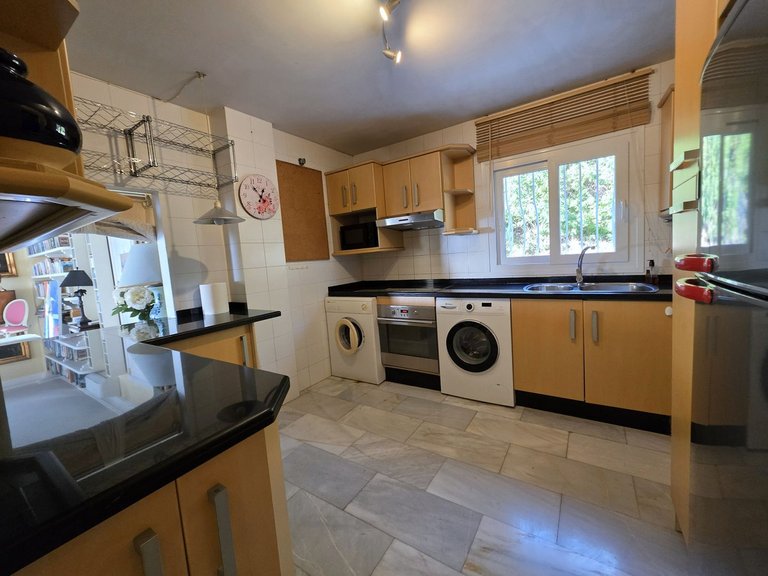 Apartment for Sale in La Mairena, Malaga 4