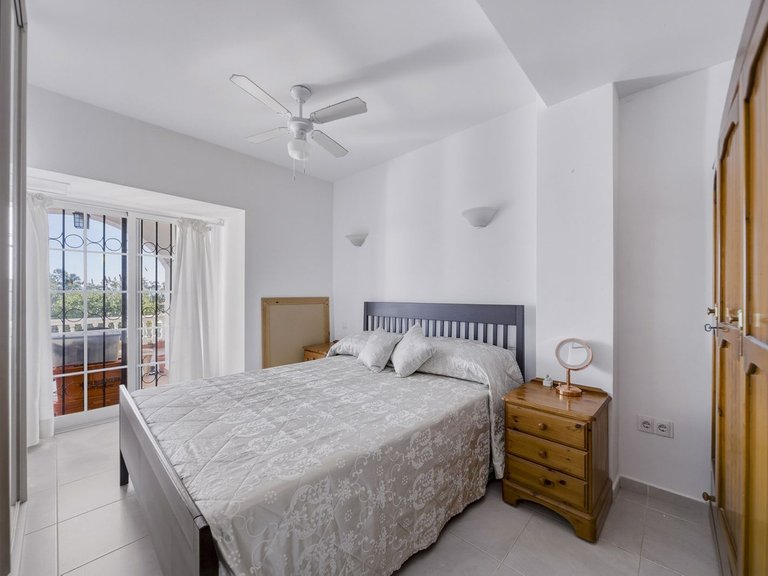 Town House for Sale in Costa del Sol, Benalmadena Costa, Malaga 17