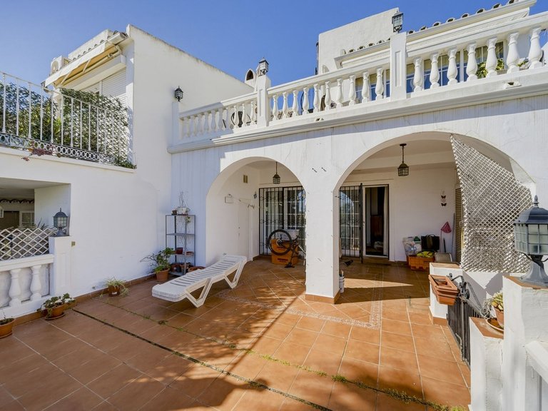 Town House for Sale in Costa del Sol, Benalmadena Costa, Malaga 2