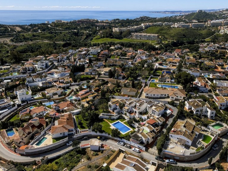 Town House for Sale in Costa del Sol, Benalmadena Costa, Malaga 28