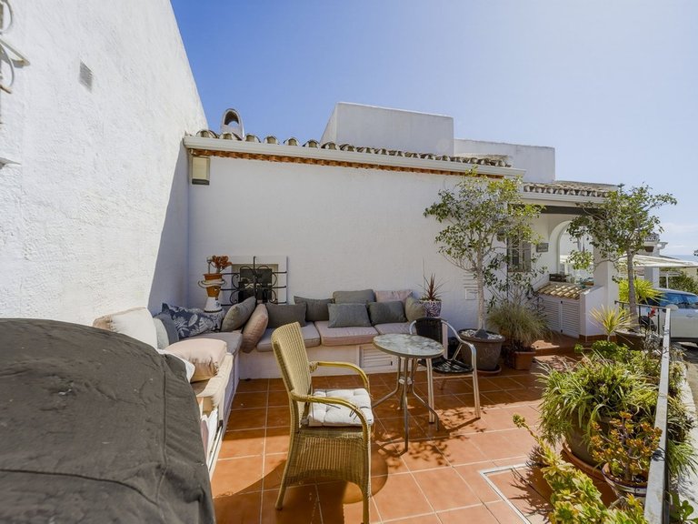 Town House for Sale in Costa del Sol, Benalmadena Costa, Malaga 9