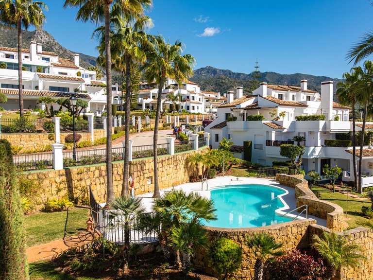 Apartment for Sale in The Golden Mile, Malaga 1