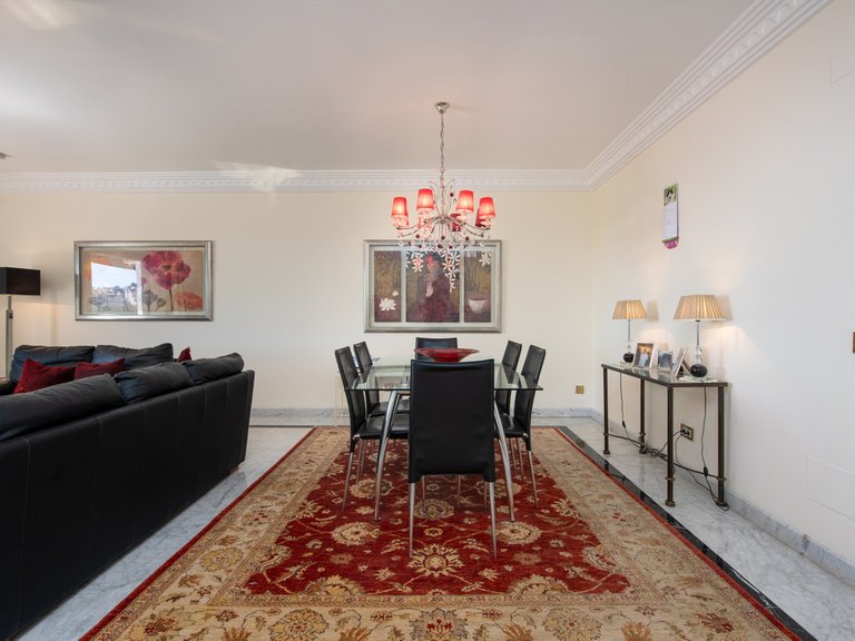 Apartment for Sale in The Golden Mile, Malaga 15