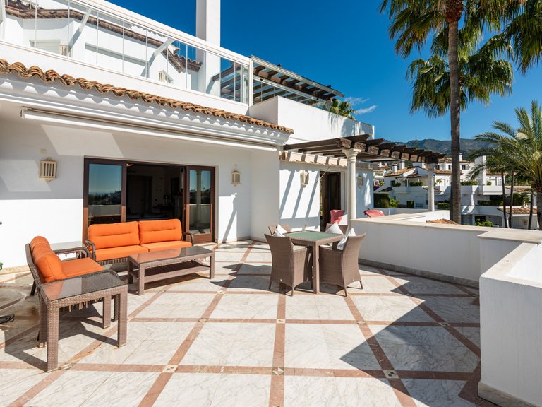 Apartment for Sale in The Golden Mile, Malaga 21