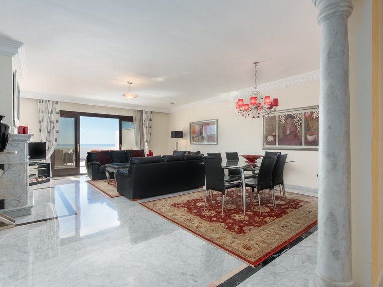 Apartment for Sale in The Golden Mile, Malaga 9