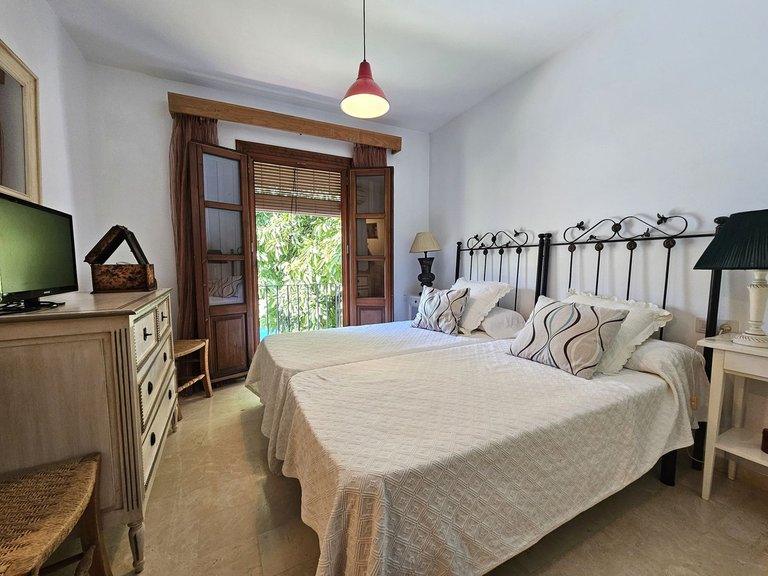 Town House for Sale in Benahavís, Malaga 14