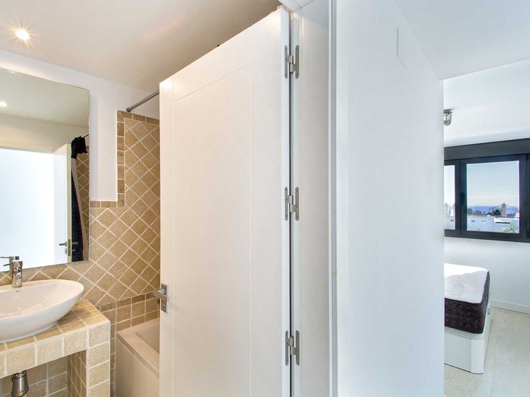 Apartment for Sale in Costa del Sol Selwo, Malaga 24