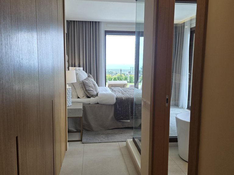 Apartment for Sale in Benahavís, Malaga 15