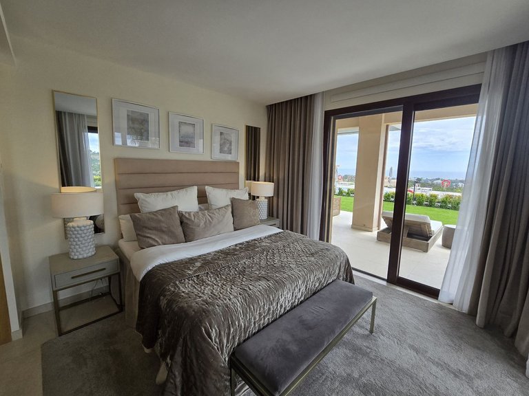 Apartment for Sale in Benahavís, Malaga 17