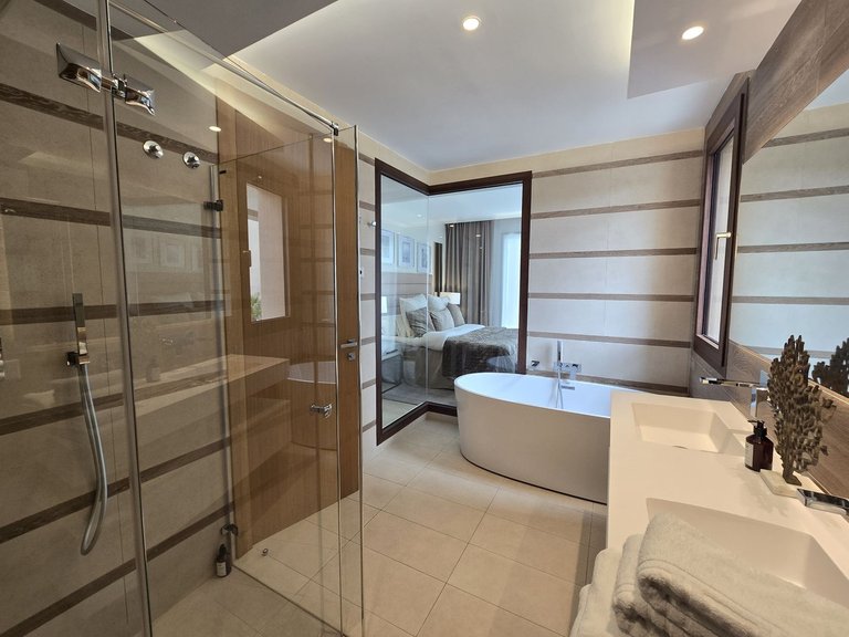 Apartment for Sale in Benahavís, Malaga 19