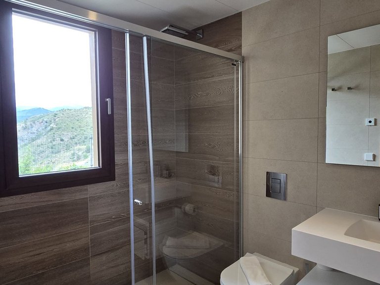 Apartment for Sale in Benahavís, Malaga 24