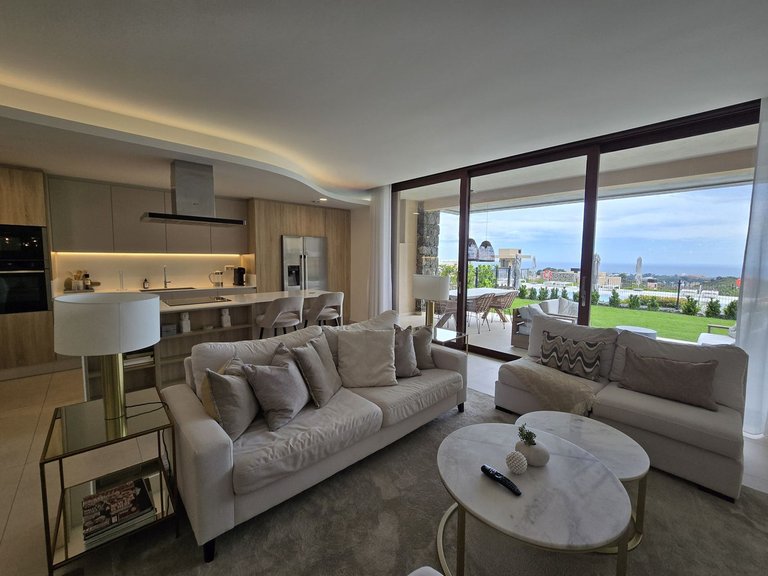 Apartment for Sale in Benahavís, Malaga 6